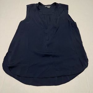 Vince. Navy blue top size Large